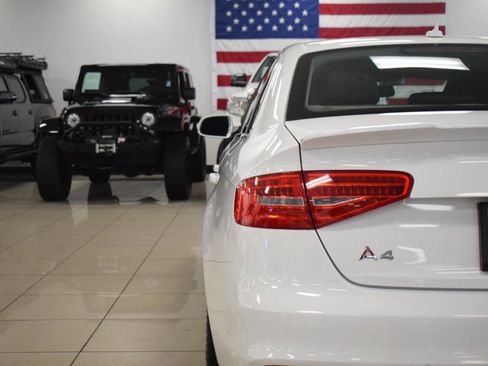 Used 2016 Audi A4 2.0T Premium image 22