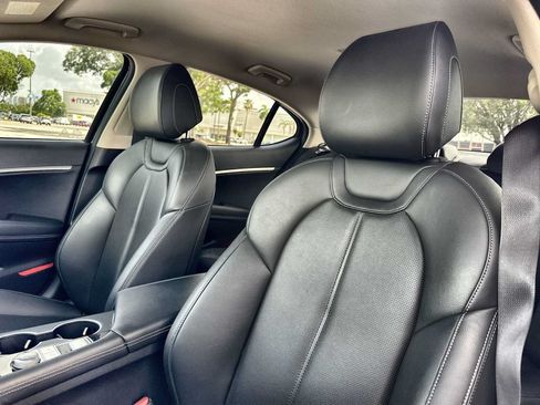 Used 2023 Genesis G70 2.0T RWD image 14