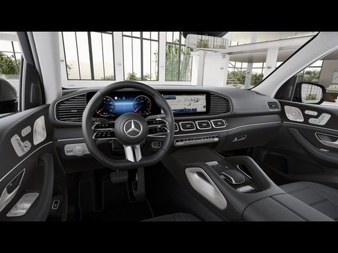 New 2026 Mercedes-Benz GLS 450 4MATIC image 38
