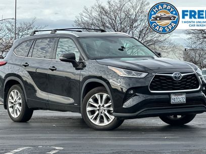 Used 2022 Toyota Highlander Limited