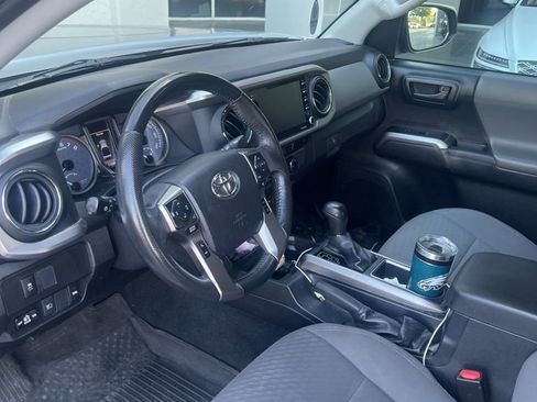 Used 2021 Toyota Tacoma SR5 image 5