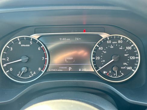 Used 2023 Nissan Rogue S image 19