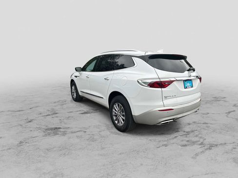 Used 2024 Buick Enclave Premium AWD/4WD image 6