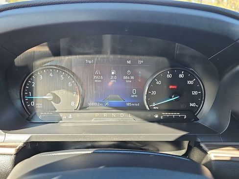 Used 2023 Ford Explorer Limited image 24