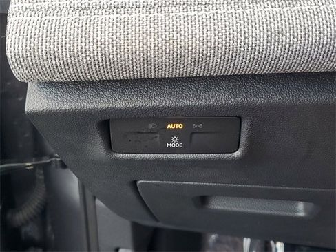 Certified 2025 Volkswagen Tiguan S image 26