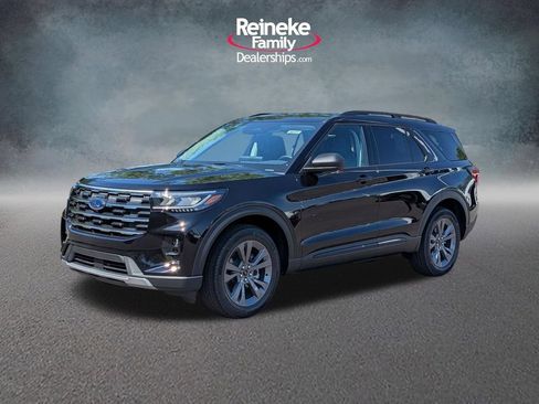 New 2026 Ford Explorer Active w/ Active Comfort Package AWD/4WD image 1