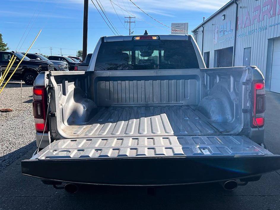 Used 2022 RAM 1500 Laramie AWD/4WD image 15