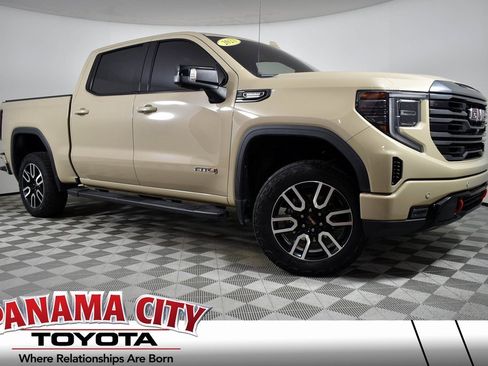 Used 2023 GMC Sierra 1500 AT4 image 1