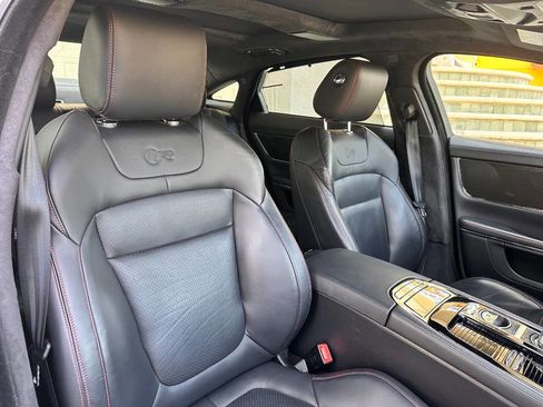 Used 2014 Jaguar XJ R LWB RWD image 61