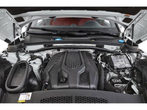 Certified 2023 Porsche Macan Turbo image 15