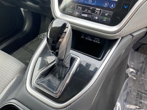 Used 2023 Subaru Outback Premium image 16