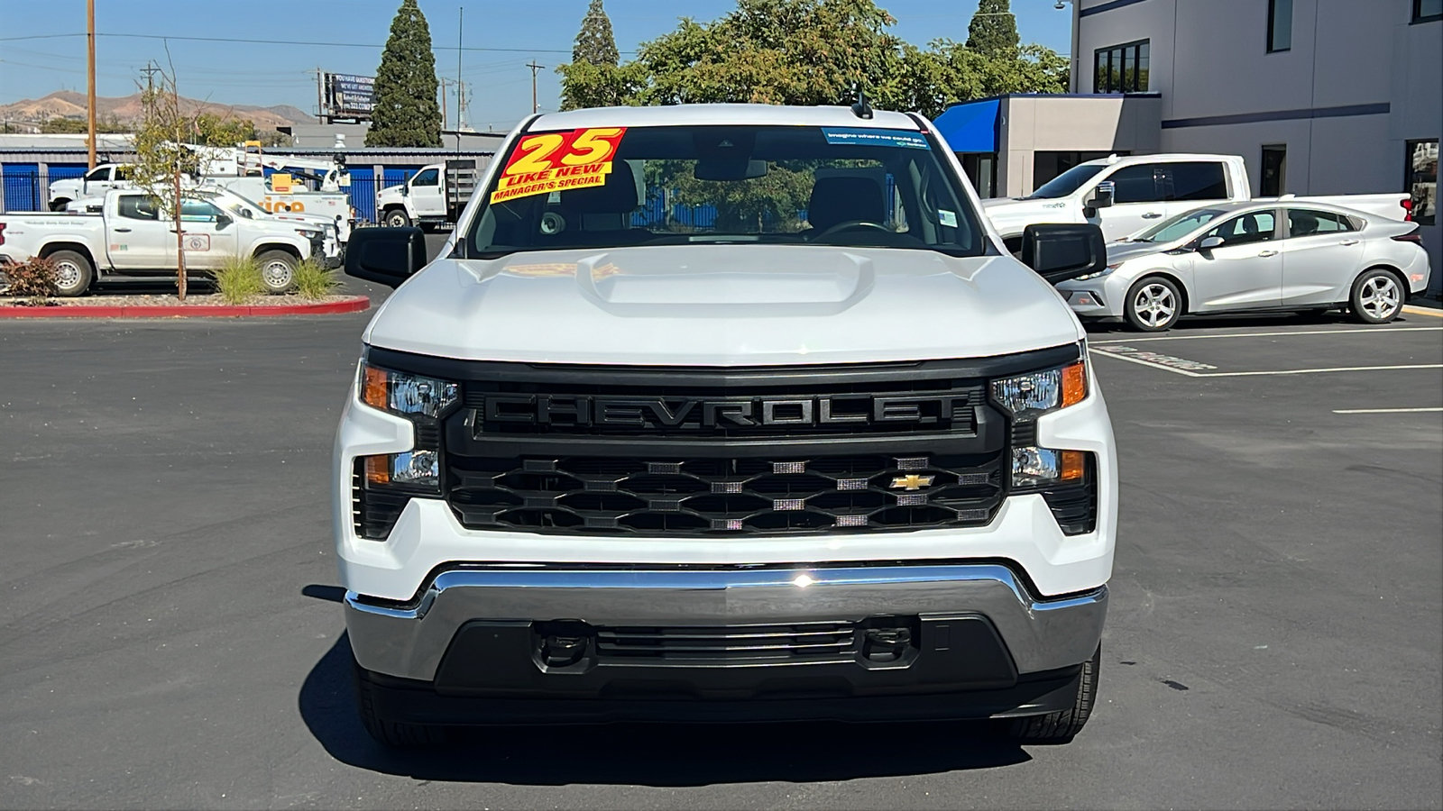Certified 2025 Chevrolet Silverado 1500 W/T RWD image 2