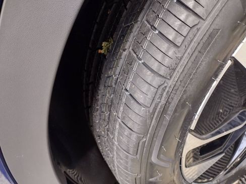 Certified 2021 Volkswagen ID.4 Pro S image 7