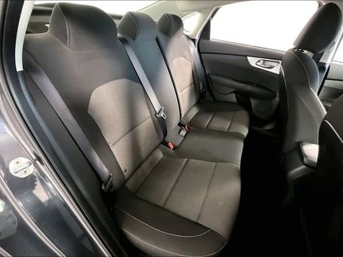 Used 2022 Kia Forte LXS image 26
