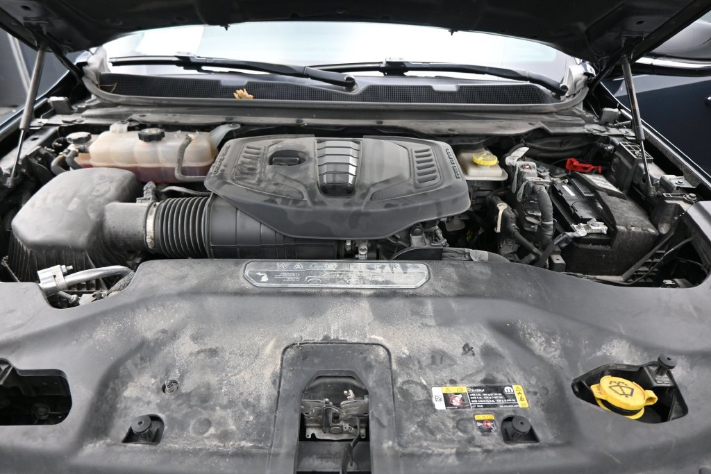 Used 2024 Jeep Wagoneer Series III AWD/4WD image 28
