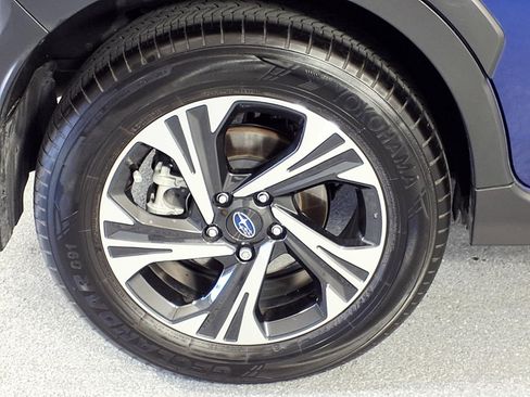 Certified 2025 Subaru Crosstrek 2.0i Premium image 6