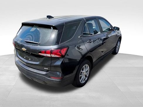 Certified 2022 Chevrolet Equinox LS AWD/4WD image 12