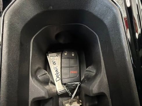 Used 2025 Jeep Compass Trailhawk AWD/4WD image 21