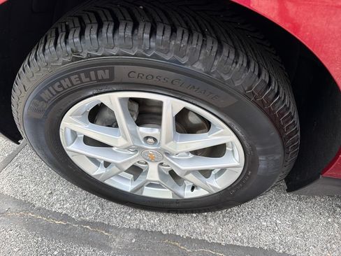 Used 2022 Chevrolet Equinox LT FWD image 29