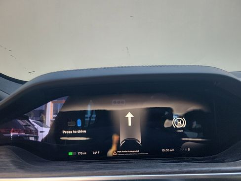 Used 2022 Tesla Model S image 30