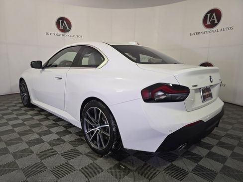 Certified 2023 BMW 230i xDrive 230i xDrive w/ Convenience Package image 7