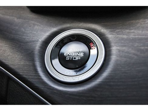 Used 2024 Jeep Grand Cherokee L Limited w/ Black Appearance Package RWD image 24