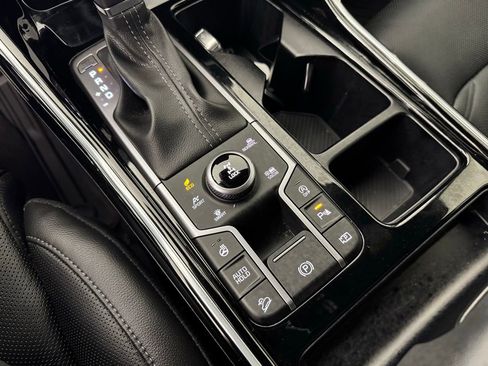 Used 2025 Kia Sorento SX Prestige image 23