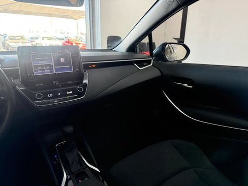 Used 2021 Toyota Corolla SE w/ SE Premium Package FWD image 23