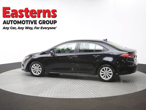 Used 2024 Toyota Corolla LE w/ LE Convenience Package FWD image 61