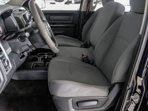 Used 2017 RAM 2500 Tradesman w/ Chrome Appearance Group image 29