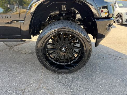 Used 2019 RAM 1500 Laramie RWD image 19