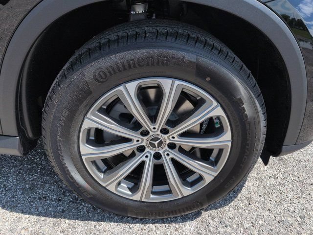Used 2026 Mercedes-Benz GLC 300 image 11