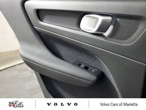Used 2021 Volvo XC40 T5 R-Design w/ Advanced Package AWD/4WD image 19