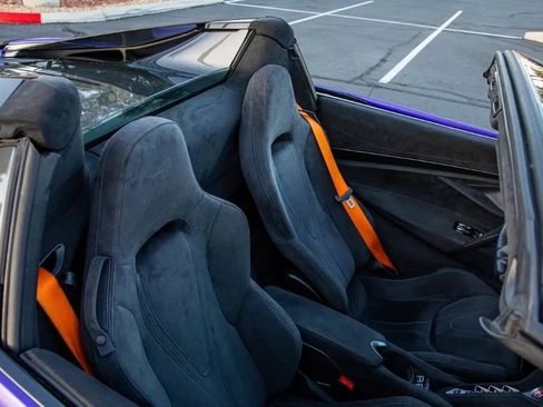 Used 2020 McLaren 720S Spider RWD image 12