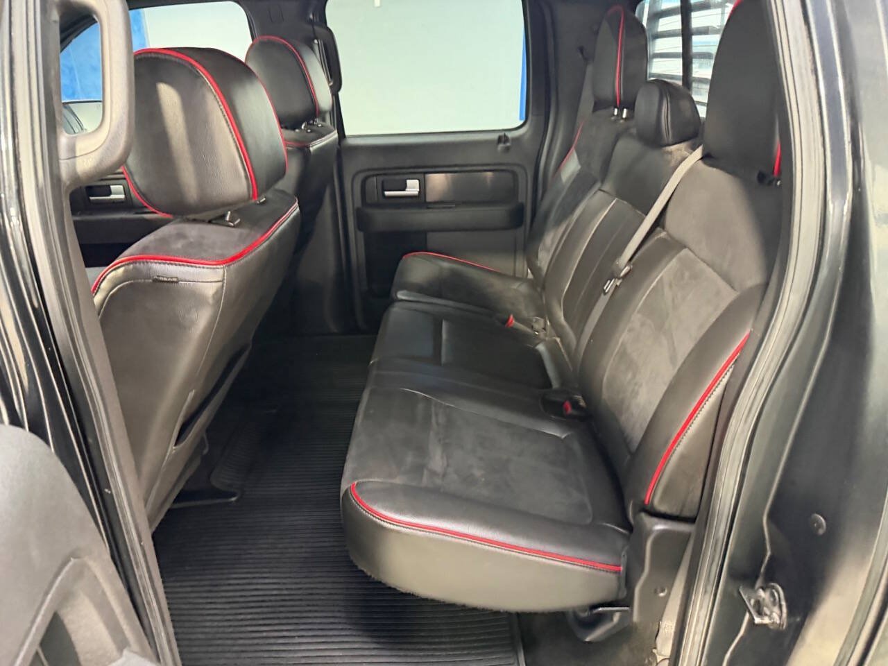 Used 2014 Ford F150 FX4 w/ Equipment Group 402A Luxury AWD/4WD image 17