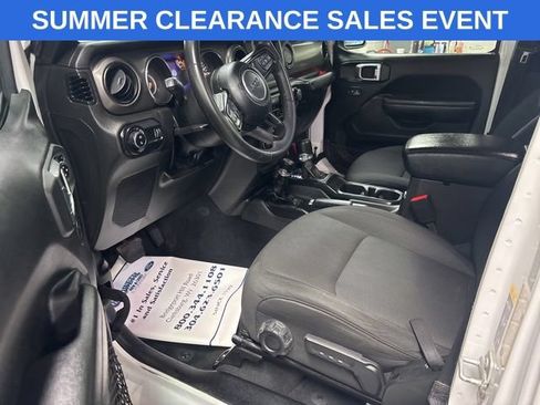 Used 2023 Jeep Gladiator Sport AWD/4WD image 5