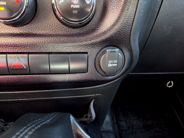 Used 2015 Jeep Wrangler Unlimited Sport w/ Quick Order Package 23S AWD/4WD image 25