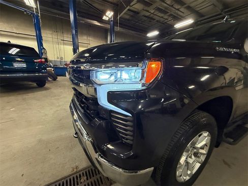 Certified 2023 Chevrolet Silverado 1500 LT image 29