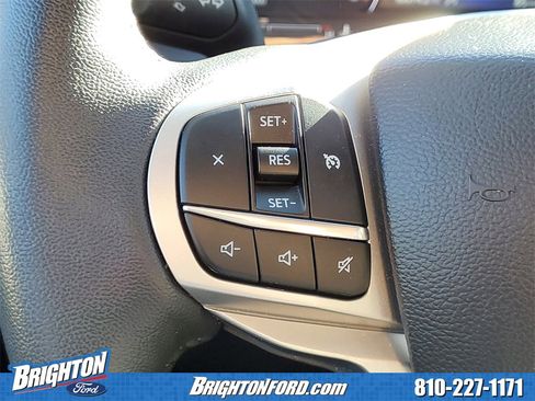 Used 2023 Ford Explorer XLT image 20