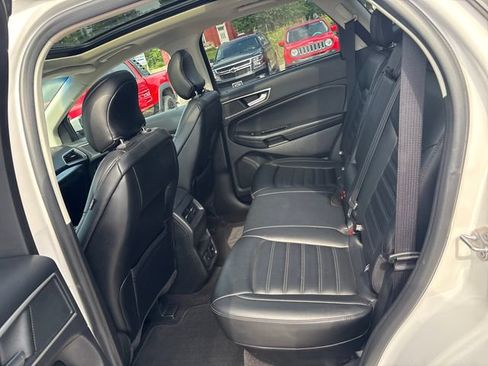 Used 2019 Ford Edge SEL w/ Equipment Group 201A AWD/4WD image 20