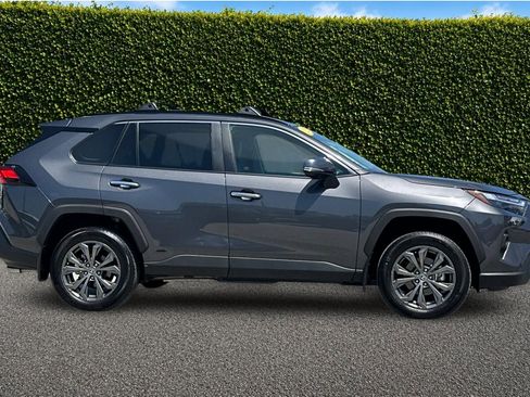 Used 2025 Toyota RAV4 Limited w/ Advanced Technology Package AWD/4WD image 3
