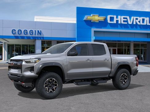 New 2026 Chevrolet Colorado ZR2 w/ Technology Package AWD/4WD image 2