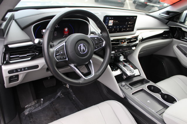 Used 2025 Acura MDX w/ Technology Package FWD image 55