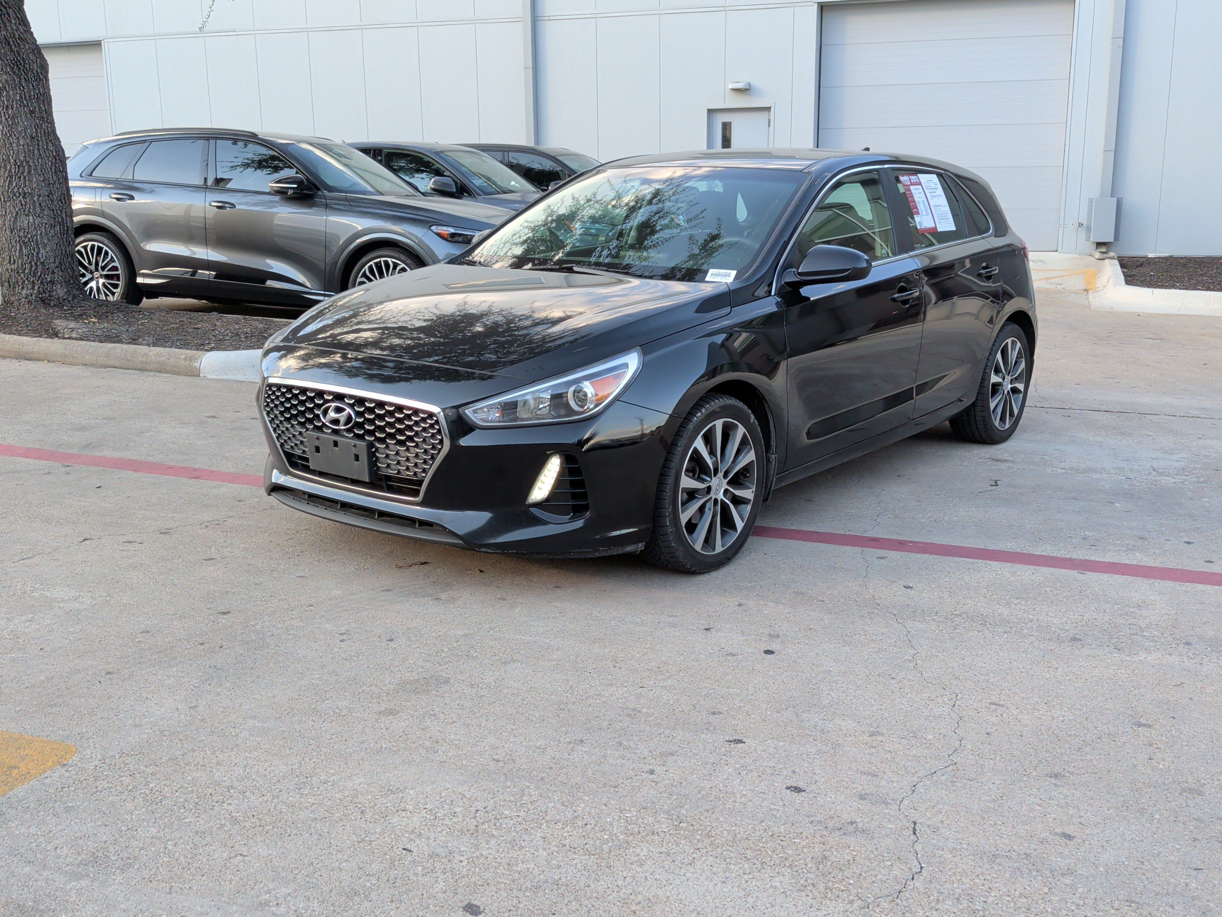 Used 2018 Hyundai Elantra GT FWD image 5