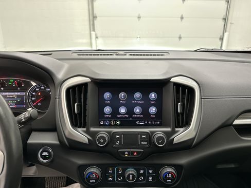 Used 2022 GMC Terrain SLT w/ LPO, Floor Liner Package AWD/4WD image 29