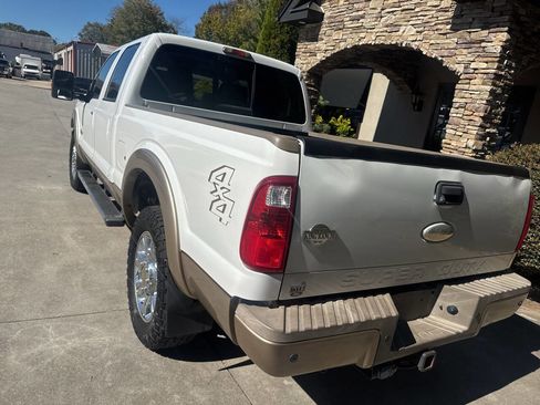 Used 2012 Ford F250 King Ranch w/ King Ranch w/Chrome Pkg image 3