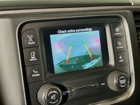 Used 2019 RAM 1500 Express AWD/4WD image 12