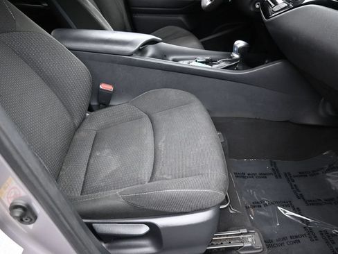 Used 2019 Toyota C-HR LE FWD image 37