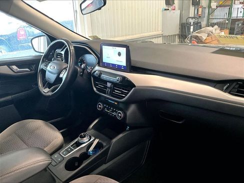 Used 2021 Ford Escape SE w/ Convenience Package image 14
