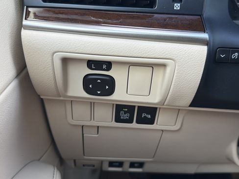 Used 2013 Lexus ES 350 FWD image 12